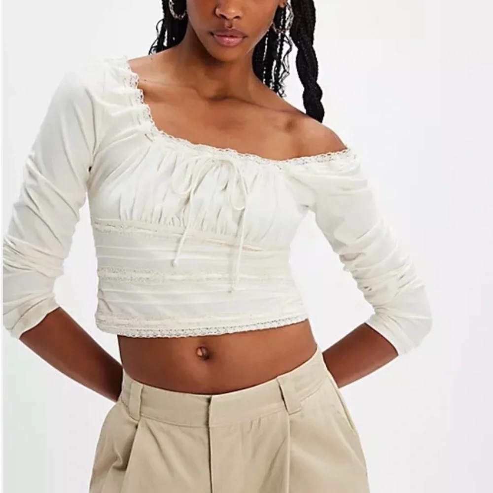 Free People Scarlet Smocked Crop Milkmaid T-shirt Knit Ivory Long Sleeve Top M